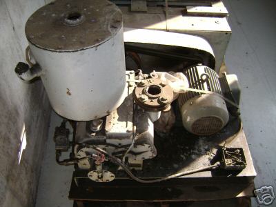 Kinney Model KDH-130 Vacuum Pump