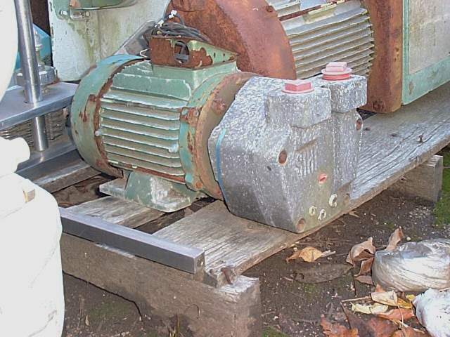 14 CFM Sihi Liquid Ring Vacuum Pump