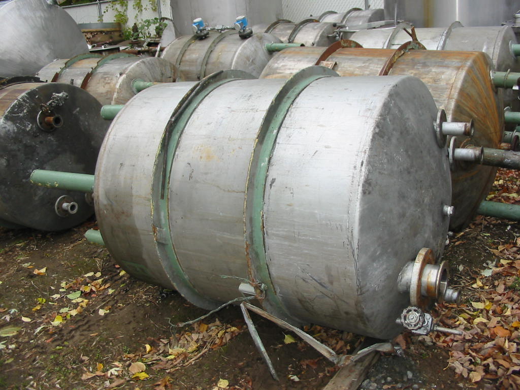 300 Gallon  Vertical Stainless Steel Tank
